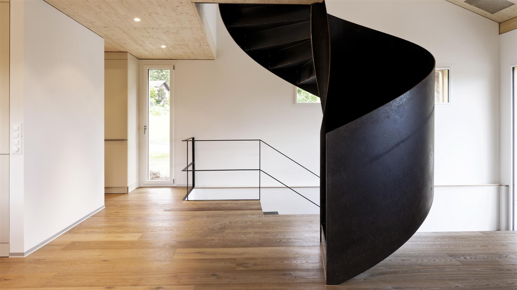 Escaliers métalliques en acier noir