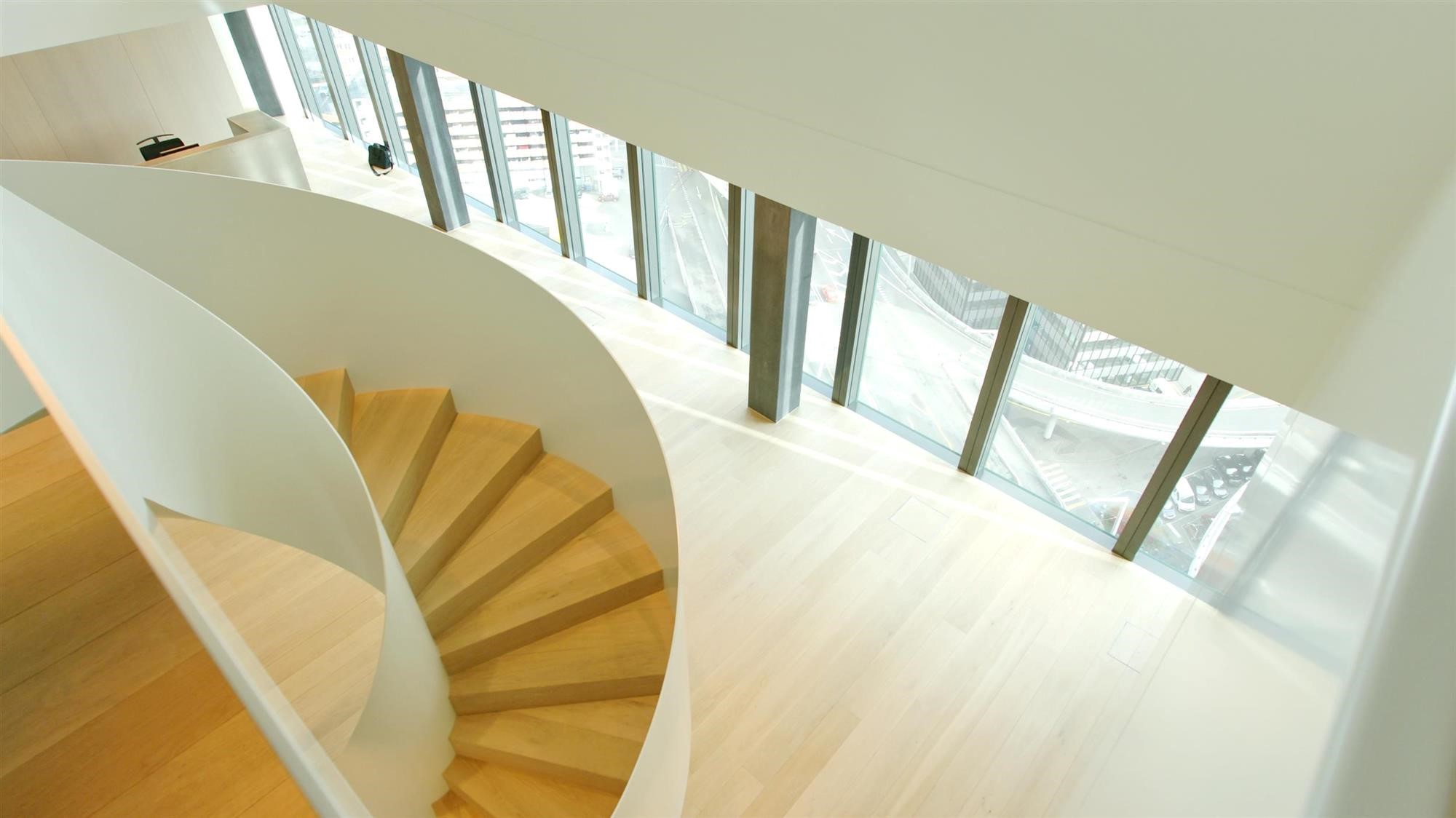 Wendeltreppe weiss