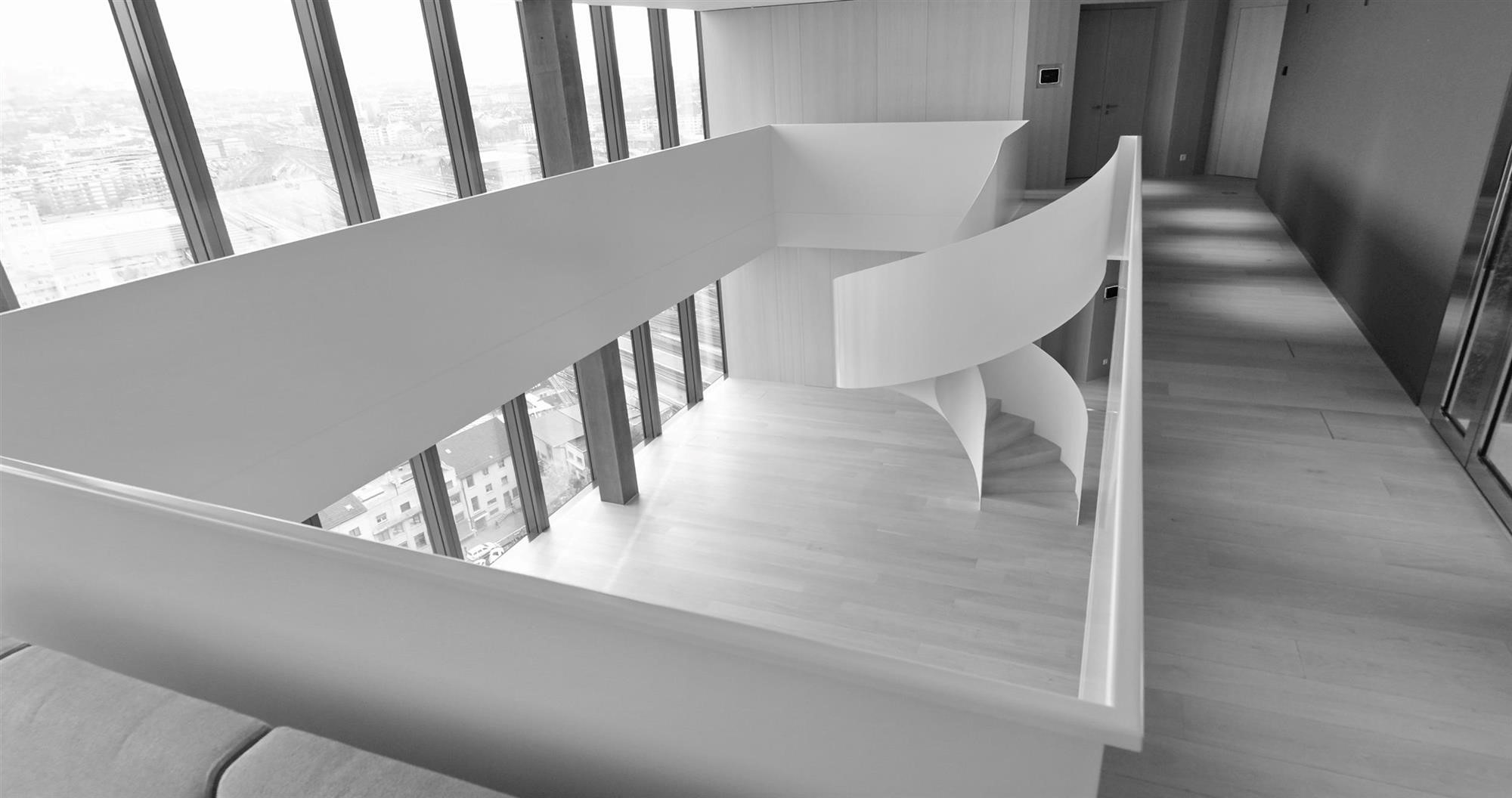 Wendeltreppe mit geschlossener Treppenuntersicht
