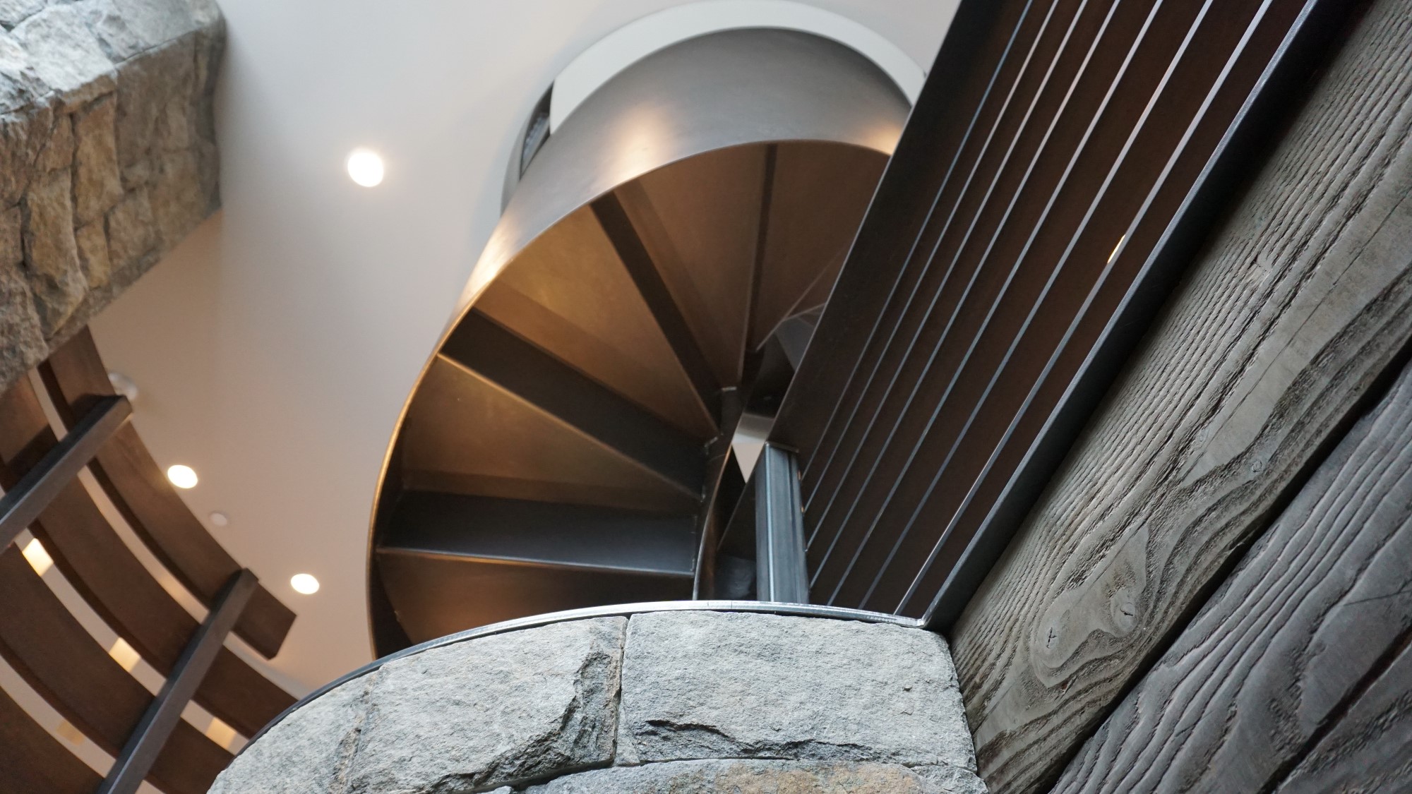 escalier hélicoïdal rustic